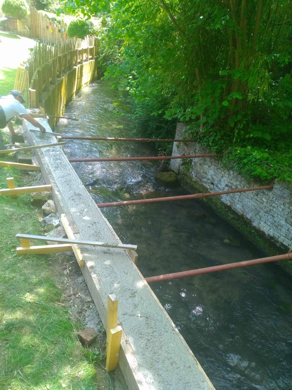 muret pour un ruisseau
